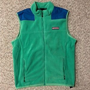 Vineyard Vines - Vest. 
Size - Large. 
Color - Green & Blue.